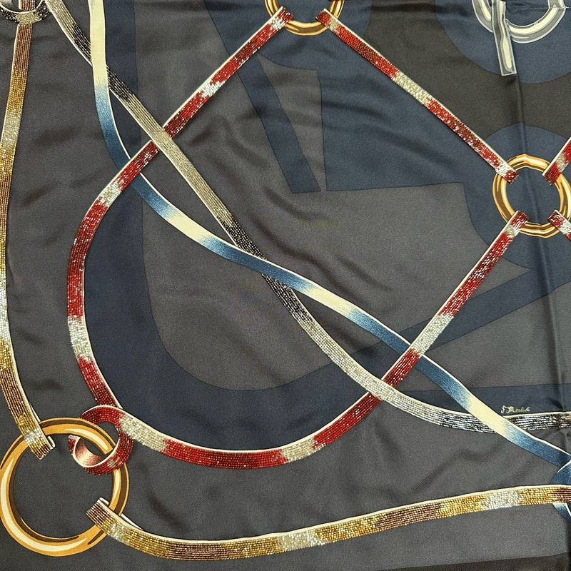 HERMES爱马仕 Carre 斜纹印花 丝巾 女款 黑色-2