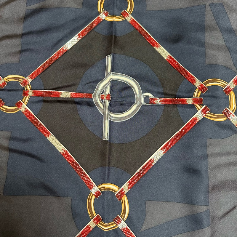 HERMES爱马仕 Carre 斜纹印花 丝巾 女款 黑色-3