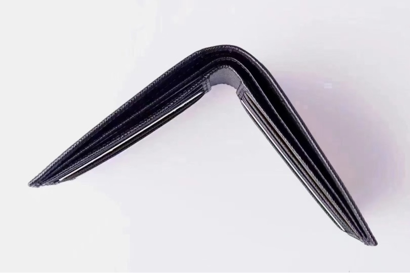 99新 PRADA普拉達 短款對折錢包-2