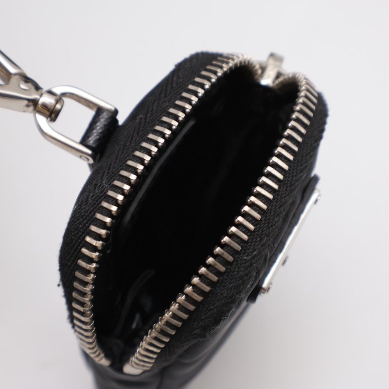 PRADA 經典三合一尼龍斜背包 - 黑銀-4