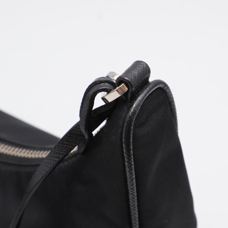 PRADA 經典三合一尼龍斜背包 - 黑銀-6