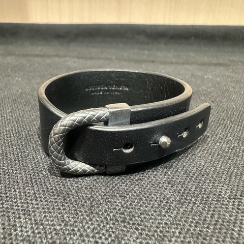 BottegaVeneta真皮手链 黑色