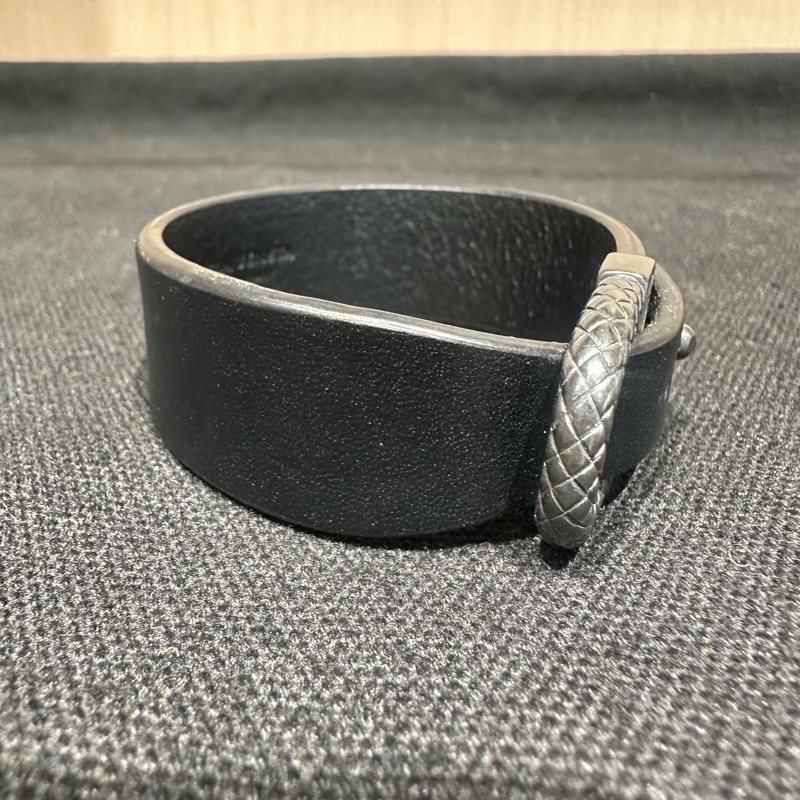 BottegaVeneta真皮手链 黑色-1