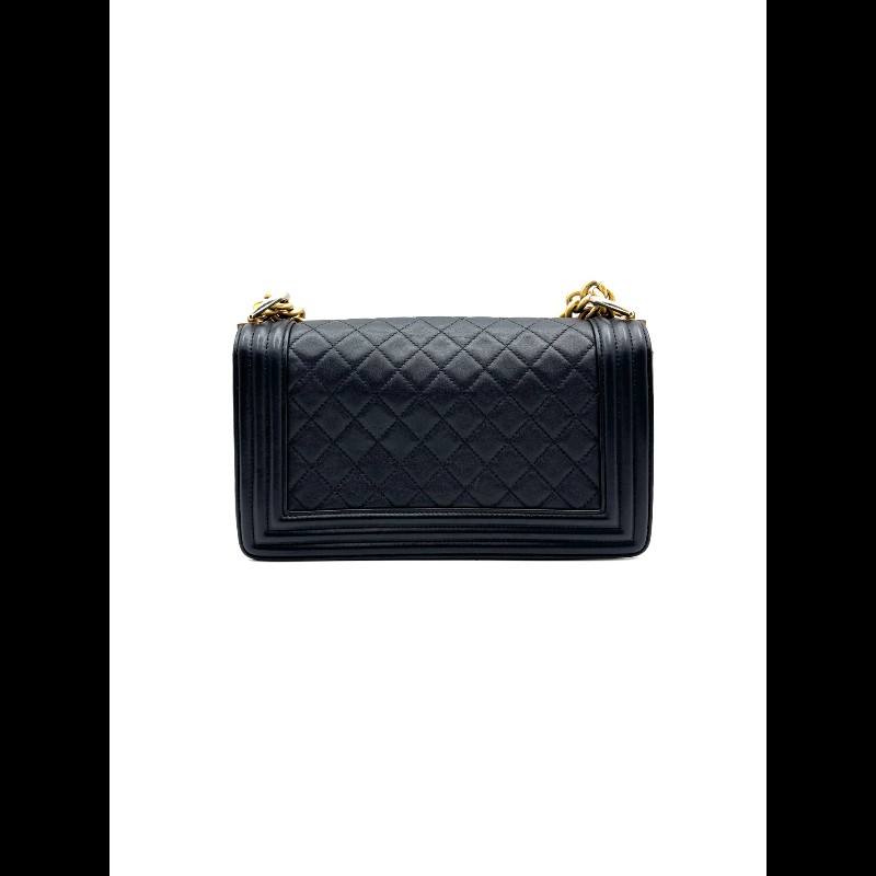 CHANEL Leboy 中號 黑色小牛皮菱格紋金扣肩背包-1