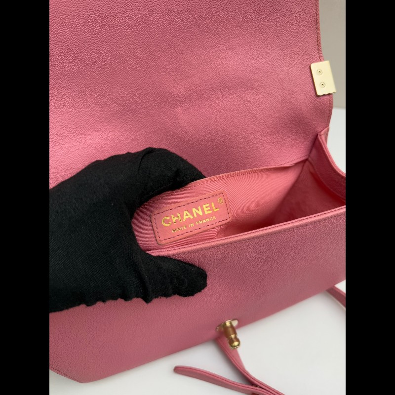 Chanel 粉色荔枝牛皮金扣 中號 魚子醬Leboy 肩背包斜背包-27