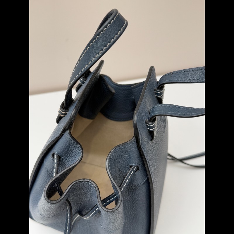 LOEWE 藍色牛皮hammock mini 手提包吊床包-23