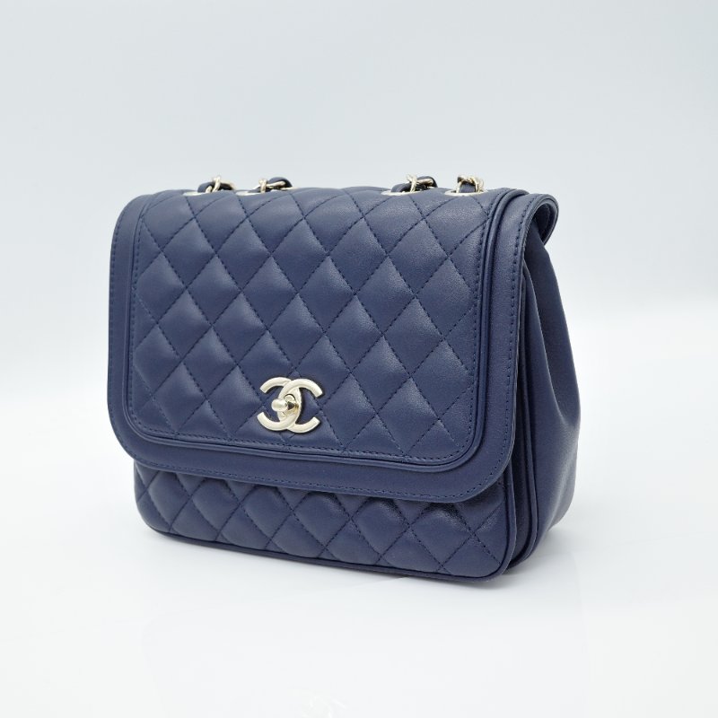 【CP 精選🌟小編推薦】nel 香奈兒 Classic Flap 22cm 方型 海軍藍 深藍色 淡金釦 鏈條包 單肩包 斜背包-4