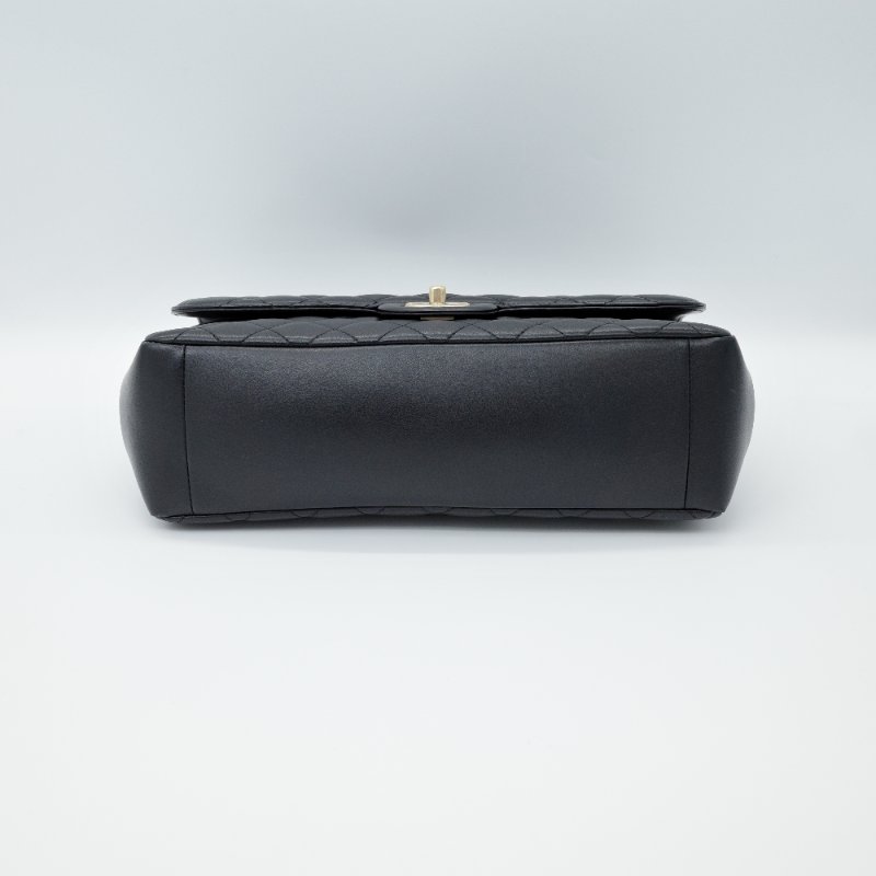 【CP 精選🌟小編推薦】Chanel 香奈兒 Classic Flap 30cm 戴妃系列 黑色 小牛皮 淡金扣 鏈條包 斜挎包 單肩包-2