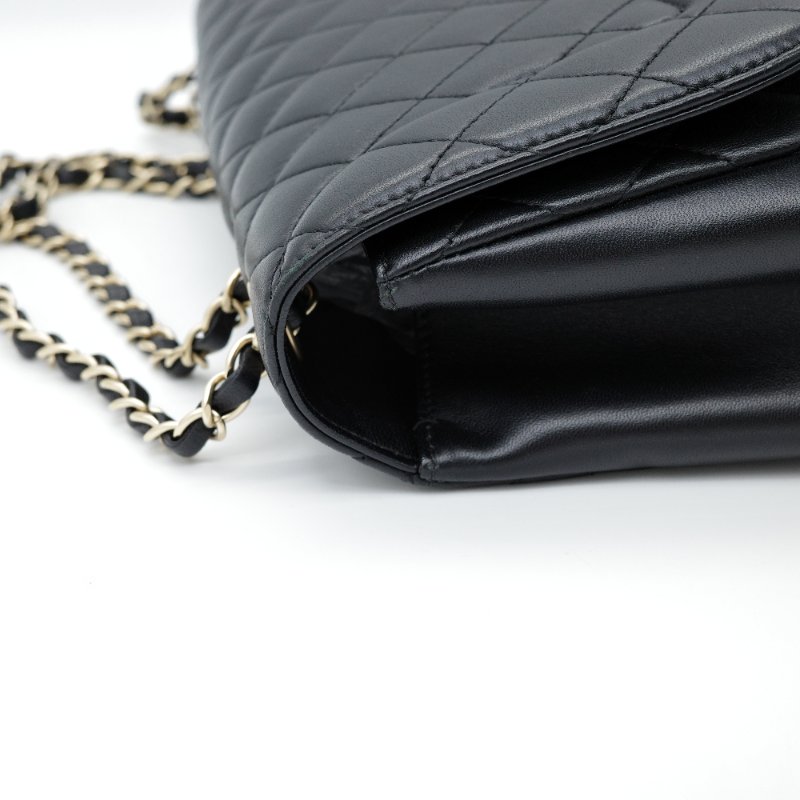 【CP 精選🌟小編推薦】Chanel 香奈兒 Classic Flap 30cm 戴妃系列 黑色 小牛皮 淡金扣 鏈條包 斜挎包 單肩包-5