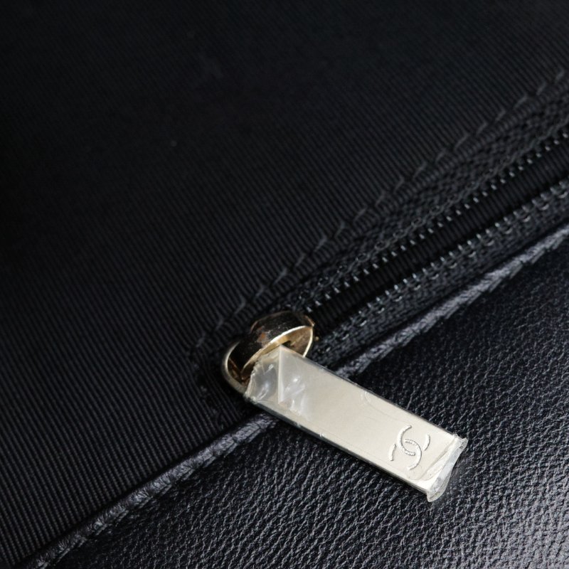 【CP 精選🌟小編推薦】Chanel 香奈兒 Classic Flap 30cm 戴妃系列 黑色 小牛皮 淡金扣 鏈條包 斜挎包 單肩包-13
