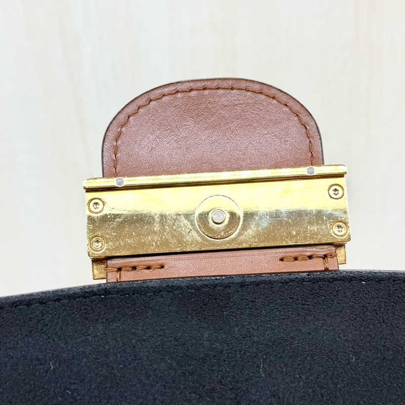 LV老花雙色mini達芙妮M45959-17