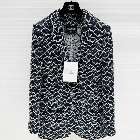 ⭐️ Chanel Jacket 外套
