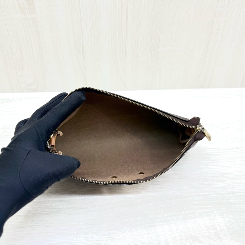 LV原花一字拉鍊小金牌兩用包-5