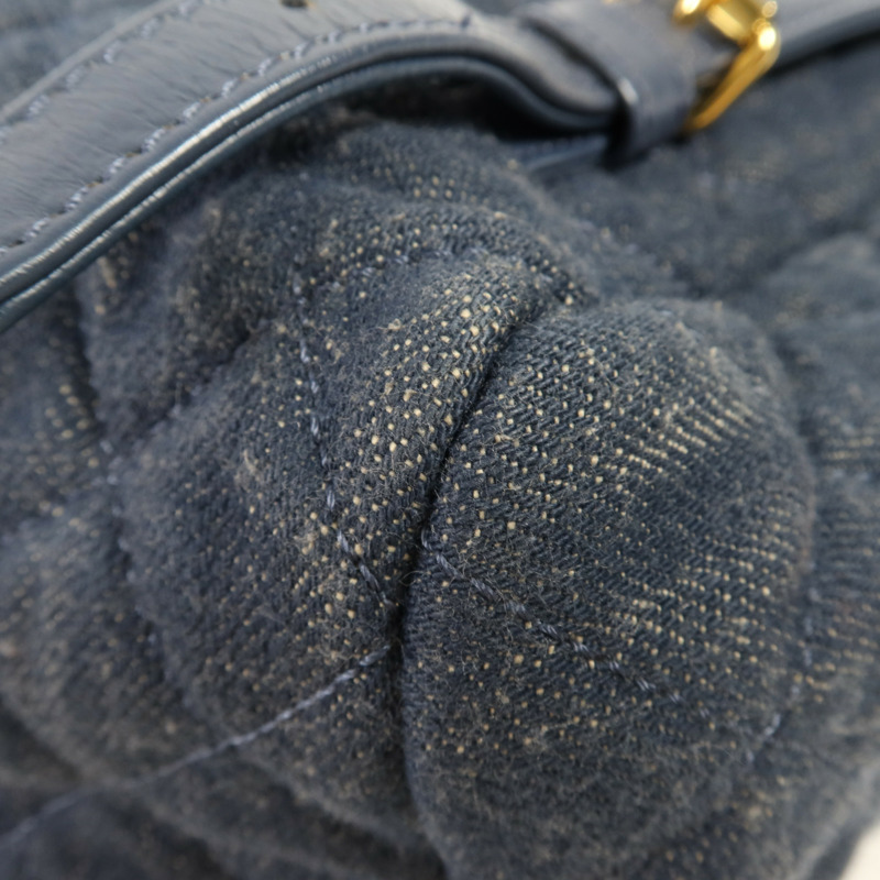 CHANEL 牛仔布Backpack金扣背包-7