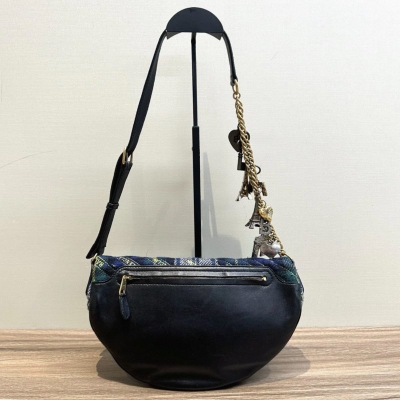 BALENCIAGA 毛呢格紋徽章胸包 27*17*5 98新配件塵袋-4