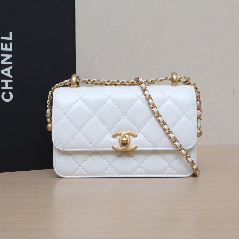 CHANEL 21ACF口蓋包19白色牛皮晶片開金扣雙金珠皮穿鏈肩背包-0