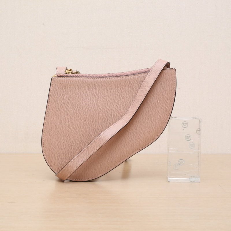 DIOR 奶茶色牛皮金扣2019saddlewoc肩背包-1