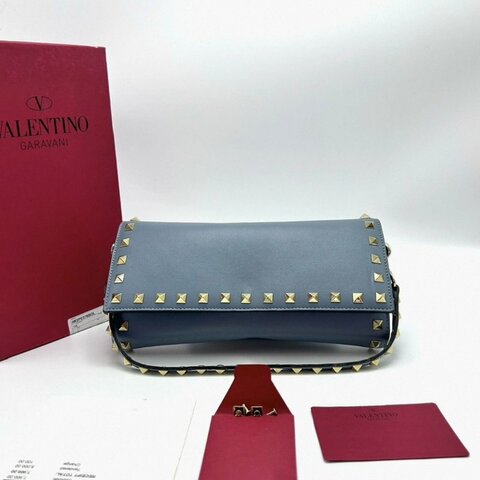 VALENTINO 鉚釘鏈條腋下包23*11*2.5 99新配件盒子備用鉚釘