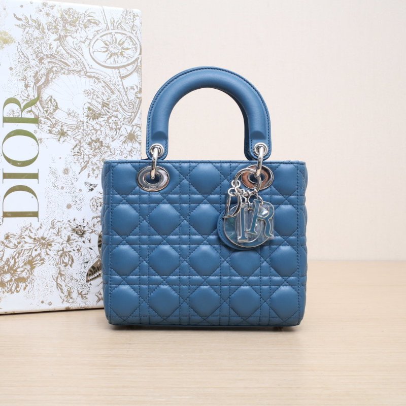 DIOR Lady戴妃包四格湖藍色羊皮琺瑯扣2020肩背包-0