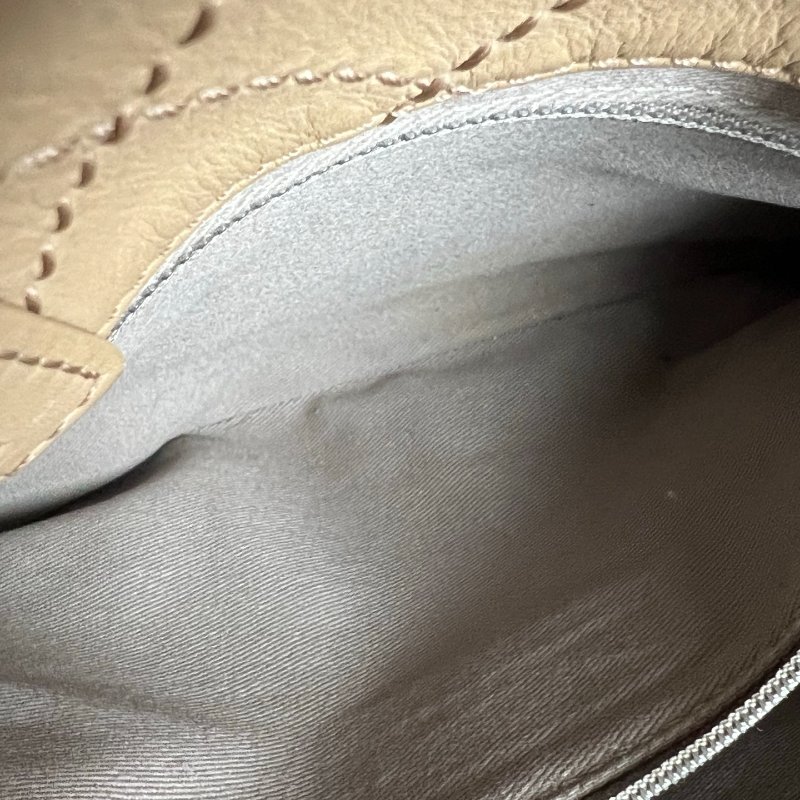 CHANEL 粗菱格紋小托特包 膚色21開-7