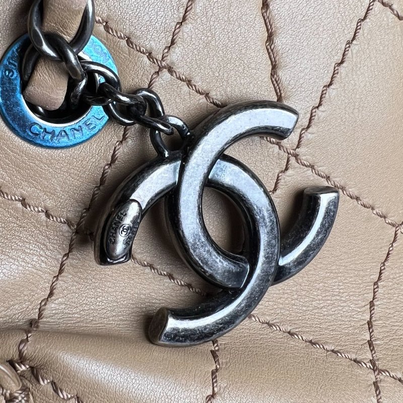 CHANEL 粗菱格紋小托特包 膚色21開-10