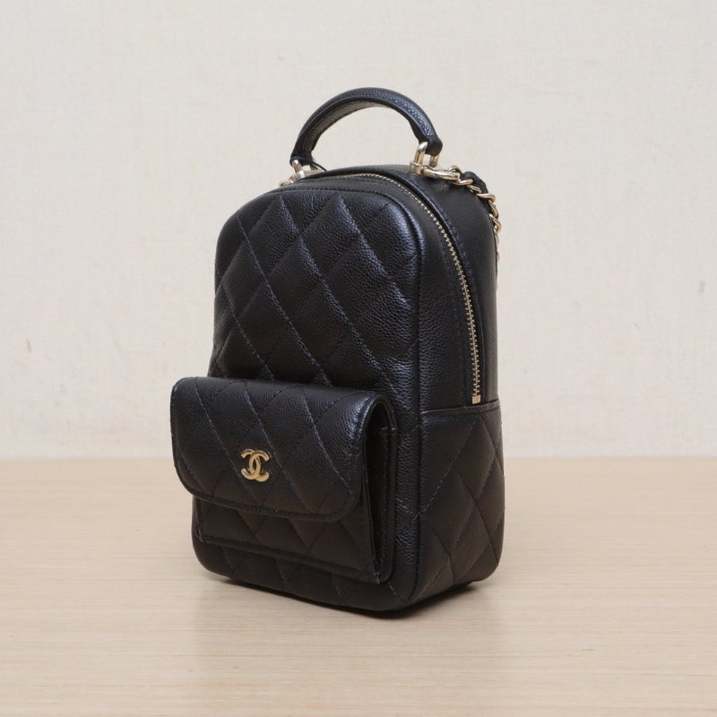 CHANEL 24C手提前口袋雙肩包13黑色荔枝牛皮鐳射標金扣肩背包-3