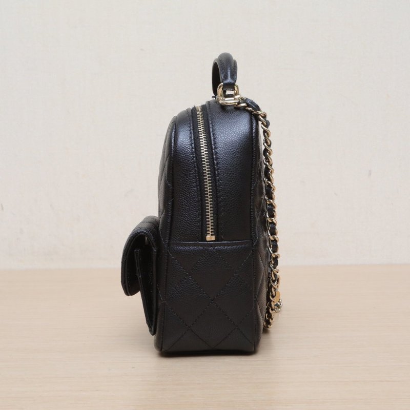 CHANEL 24C手提前口袋雙肩包13黑色荔枝牛皮鐳射標金扣肩背包-4