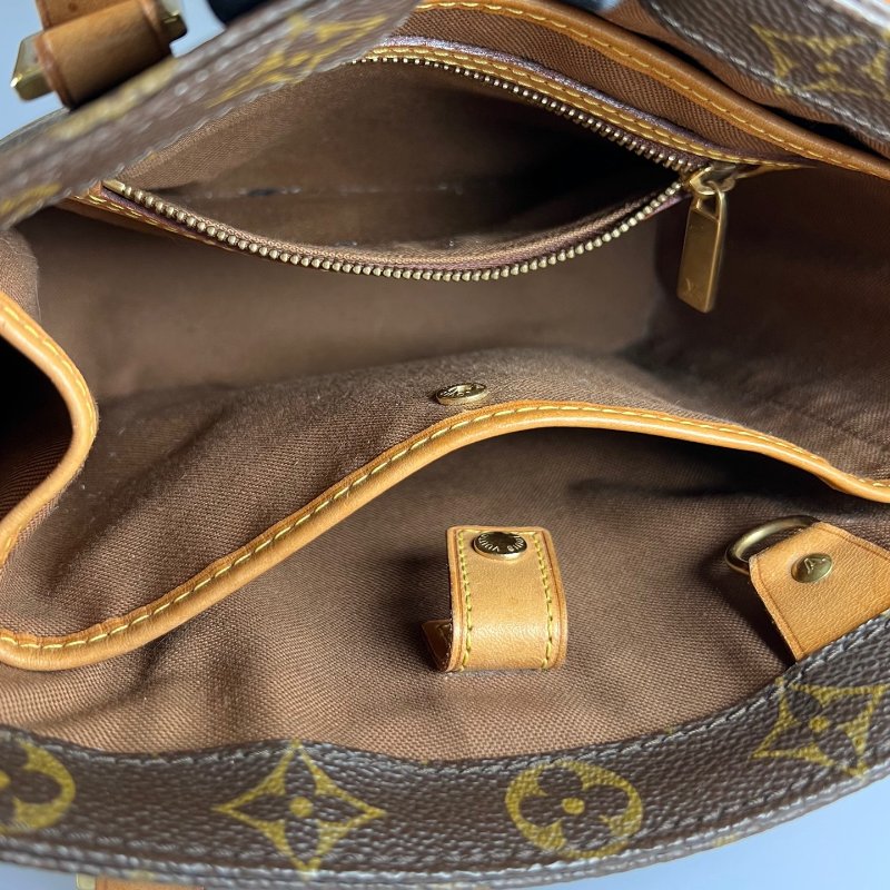 LV M51172 薇薇安PM-8