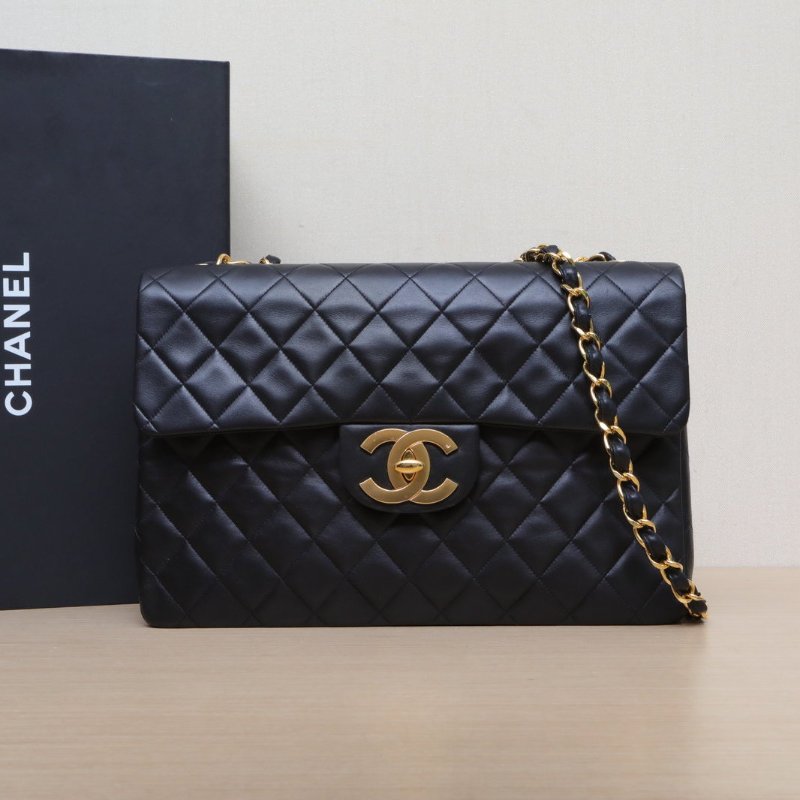 CHANEL 中古黑金羊貝嫂34黑色羊皮2開金扣肩背包-0