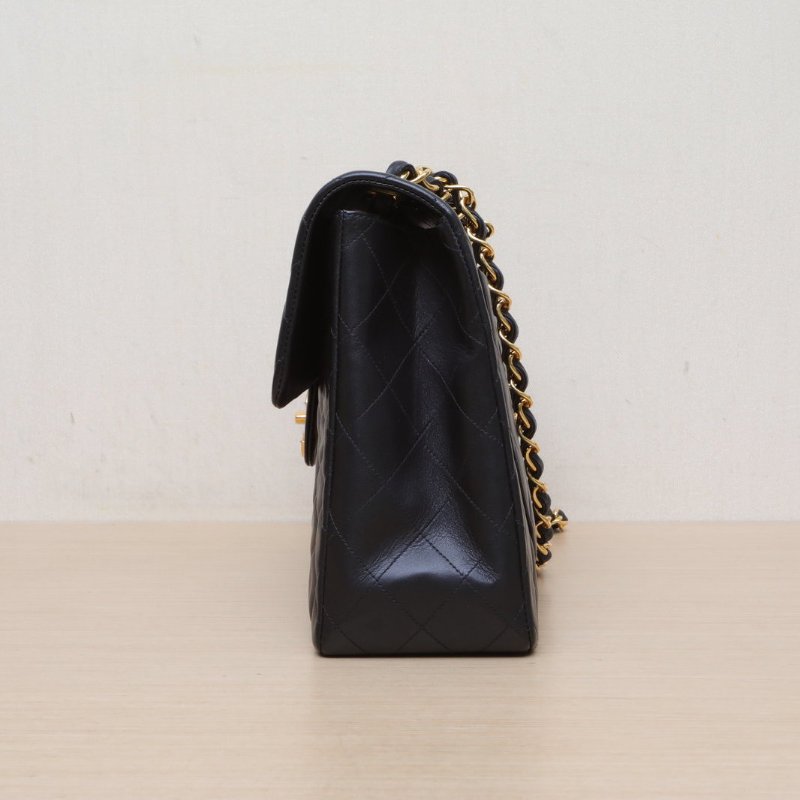 CHANEL 中古黑金羊貝嫂34黑色羊皮2開金扣肩背包-4