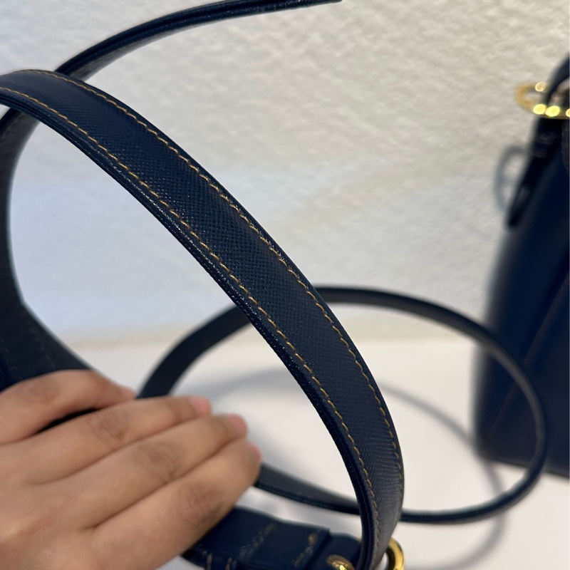 Valentino Garavani bag-20