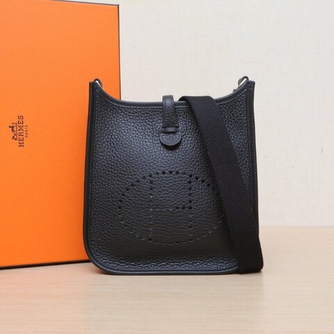 HERMES EvelyneMINI1689黑色TC皮B刻銀扣肩背包