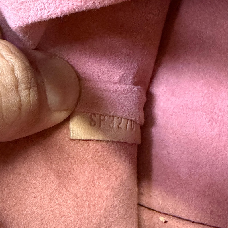 Louis Vuitton NéoNoé MM Monogram 帆布水桶包。-12