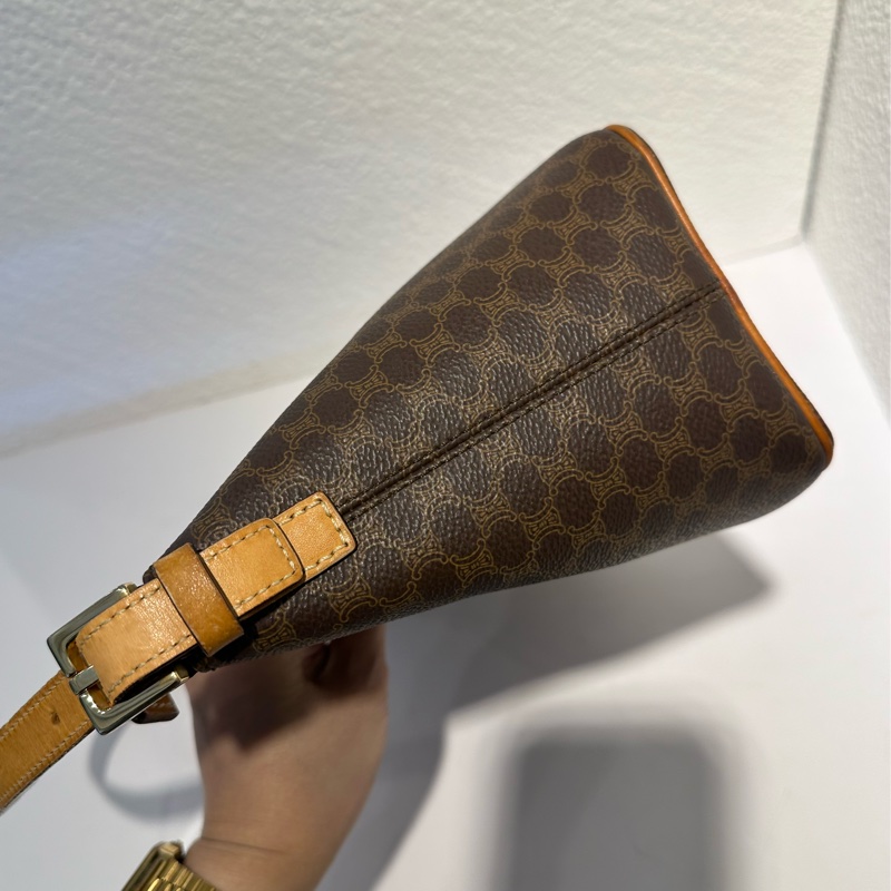 Celine vintage餃子包飯盒包-11