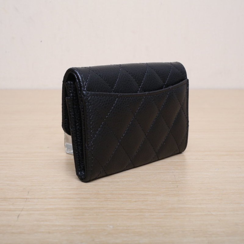 CHANEL CF短款口蓋錢包無後拉鏈11.5黑色荔枝牛皮鐳射標金扣肩背包-4