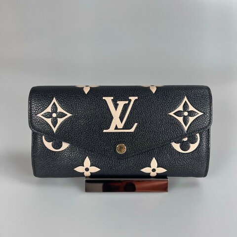 LV M80496/晶片款 Sarah黑壓紋信封掀蓋長夾