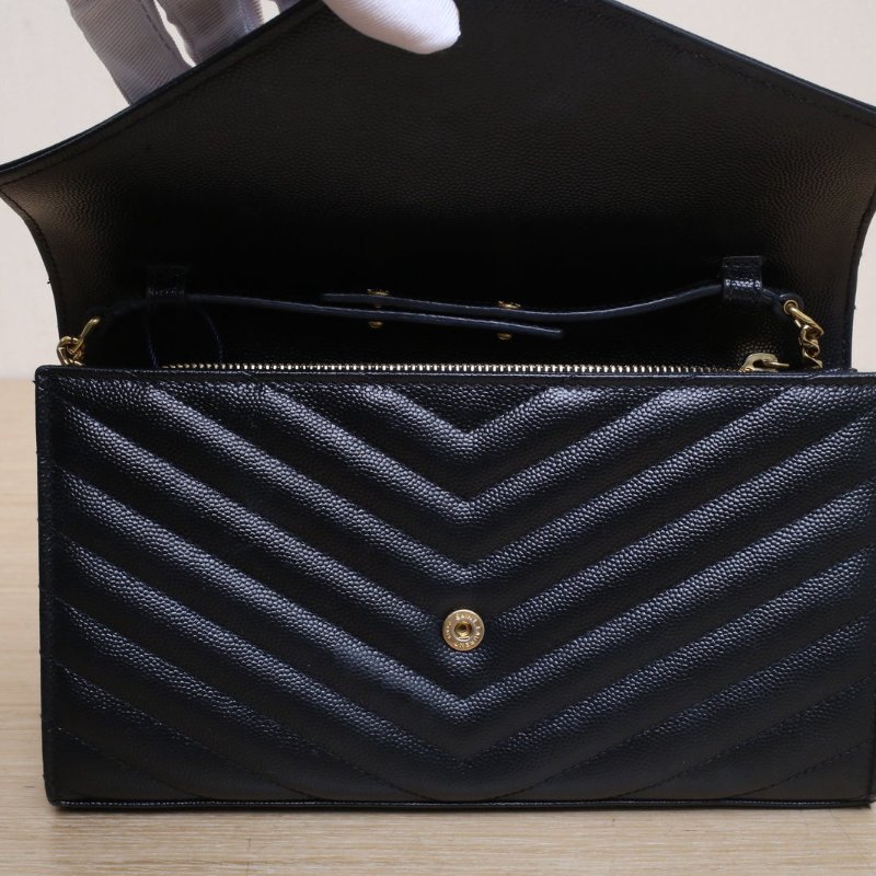 SAINT LAURENT CASSANDRA信封鏈條包22MATELASSV紋黑色荔枝牛皮金扣肩背包-2