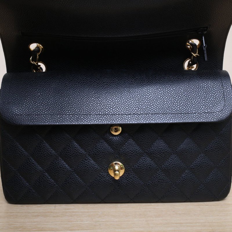 CHANEL CF口蓋包中號25.5黑色荔枝牛皮29開金扣肩背包-2