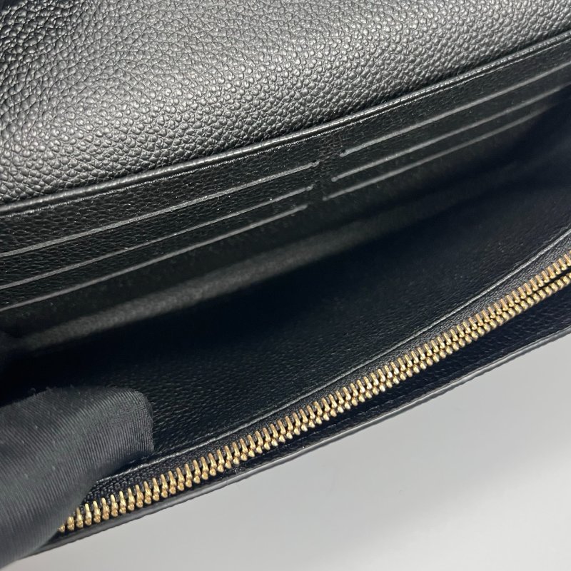 LV M80496/晶片款 Sarah黑壓紋信封掀蓋長夾-6