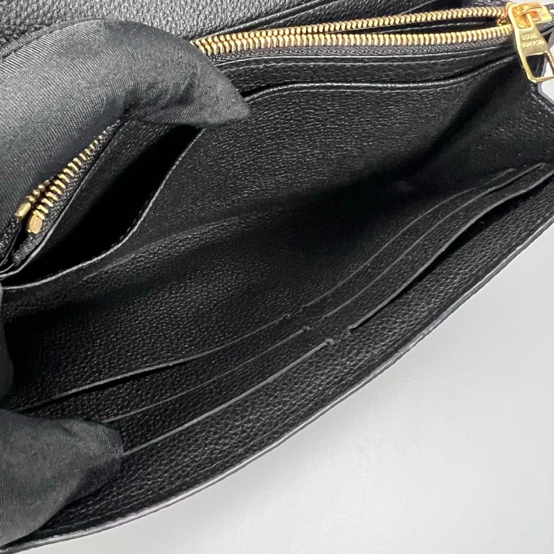 LV M80496/晶片款 Sarah黑壓紋信封掀蓋長夾-8