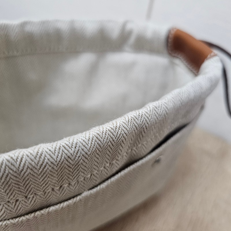 [好物出清❣️] Hermes 米白帆布Fourbi20收納化妝包-13