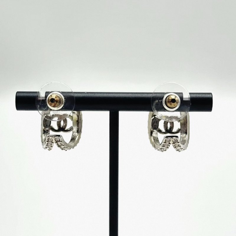 CHANEL 經典雙C滿鑽半圓鏤空耳環 98新-2