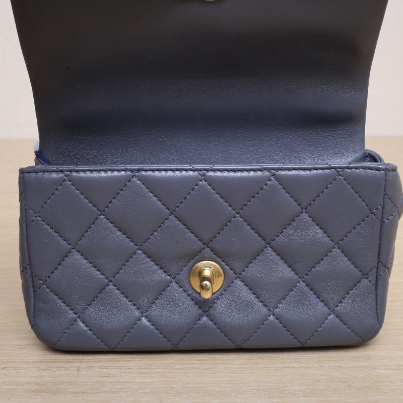 CHANEL 灰色羊皮晶片開金扣瀑布鏈條小mini斜挎包肩背包-2