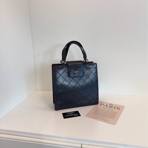 ❤️Chanel 中古黑色外縫線 竪版菱格手提包 小琴譜設計 兩側圓環可加肩帶斜挎 包型立挺 日常收納足夠