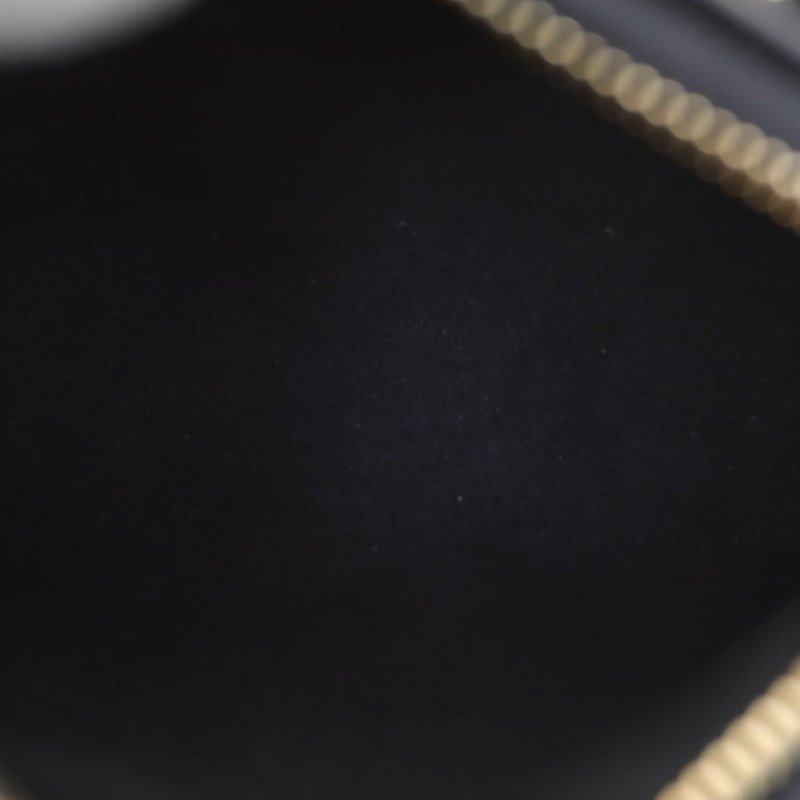 LOUIS VUITTON 黑色牛皮晶片SpNano16可拆卸肩帶壓紋肩背包-2