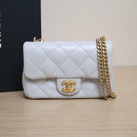 CHANEL 灰色羊皮晶片開金扣25CCF口蓋包19愛心金球肩帶肩背包