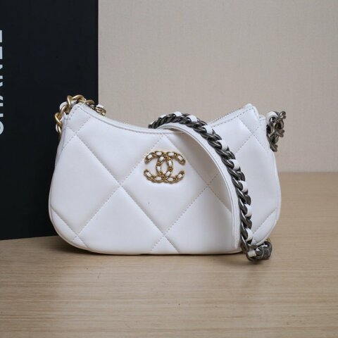 CHANEL 24C19Bag皮穿鏈Hobo腋下包20白色牛皮鐳射標金銀扣肩背包
