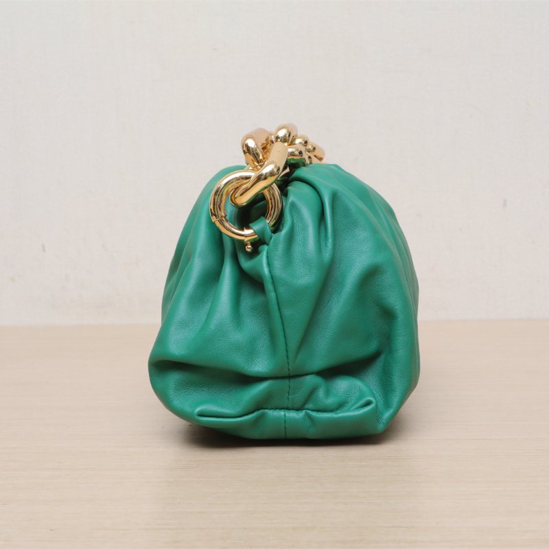 BOTTEGA VENETA Pouch雲朵包TheChain粗鏈條單肩包綠色牛皮金扣肩背包-4