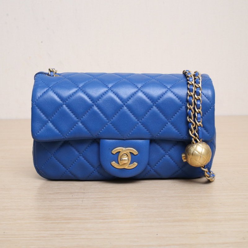 CHANEL CF口蓋包大Mini20藍色羊皮30開金扣金球調節扣肩帶肩背包-1