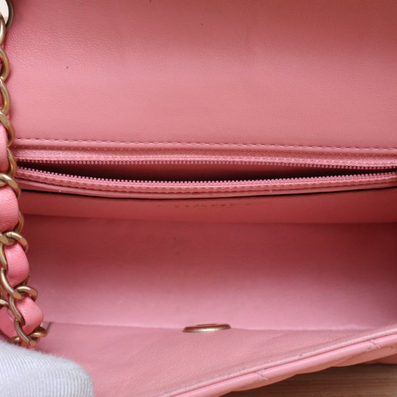 CHANEL CF口蓋包大Mini20粉色羊皮27開金扣肩背包-3